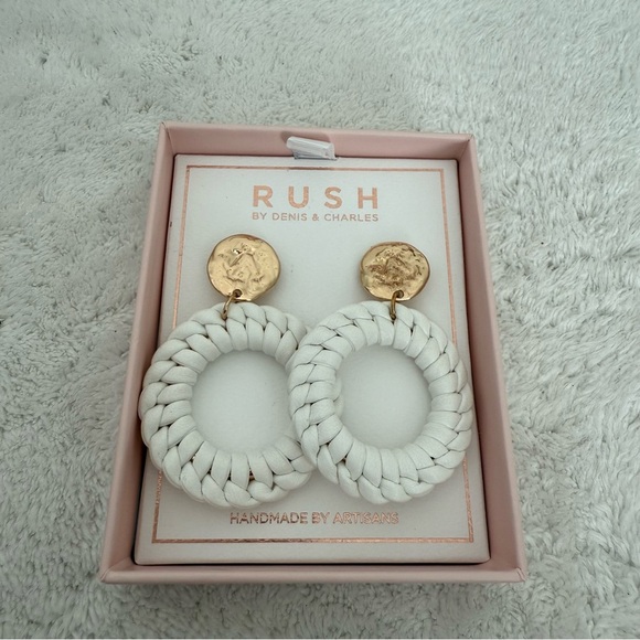 RUSH BY DENIS AND CHARLES WHITE AND GOLD POST EARRINGS - Picture 1 of 3